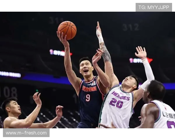 黑色风暴席卷CBA足球设计 引领极简美学革命潮流 黑色风暴席卷CBA足球设计 引领极简美学革命潮流