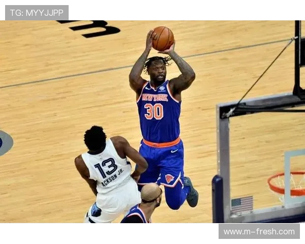 兰德尔因未入全明星感失落但今天他在场上展现出强烈斗志 兰德尔因未入全明星感失落但今天他在场上展现出强烈斗志